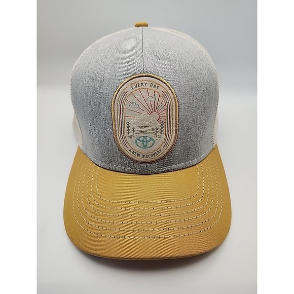 Toyota Discovery Trucker Hat Gray Tan Snapback Mesh Cap Every Day New Discovery